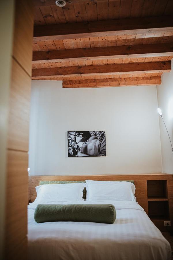 Ascanio Sforza - Suites & Apartments มิลาน ภายนอก รูปภาพ