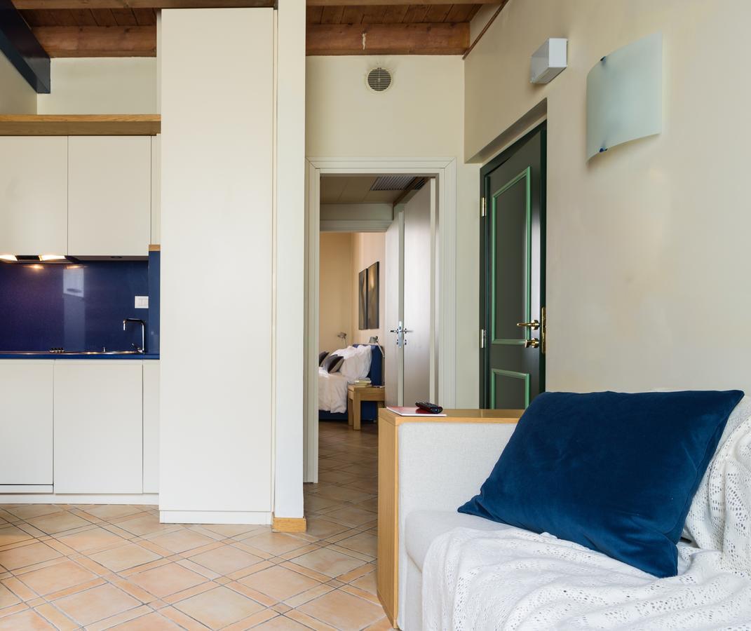 Ascanio Sforza - Suites & Apartments มิลาน ภายนอก รูปภาพ