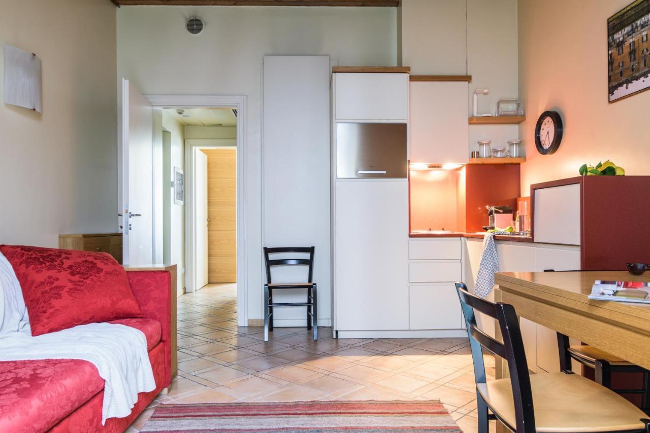 Ascanio Sforza - Suites & Apartments มิลาน ภายนอก รูปภาพ