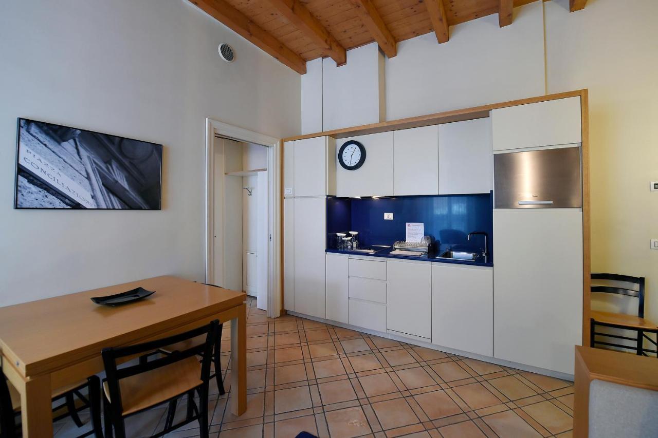 Ascanio Sforza - Suites & Apartments มิลาน ภายนอก รูปภาพ