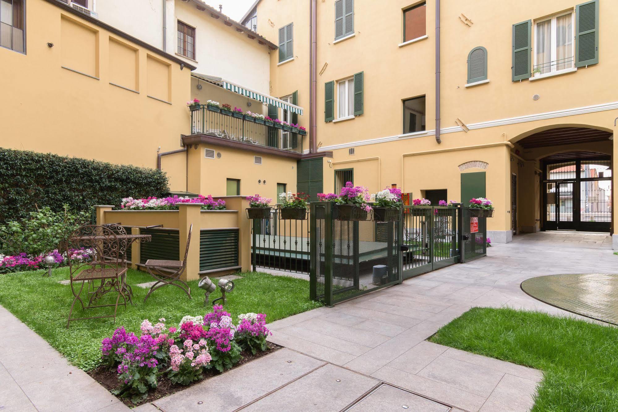 Ascanio Sforza - Suites & Apartments มิลาน ภายนอก รูปภาพ